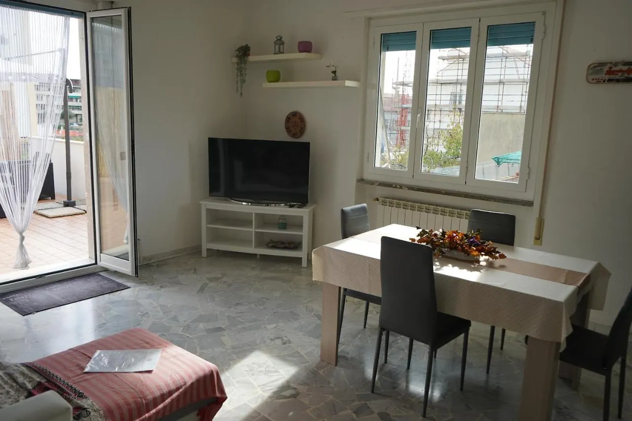 Apartment Casetta Al Mare Albisola Superiore Italy